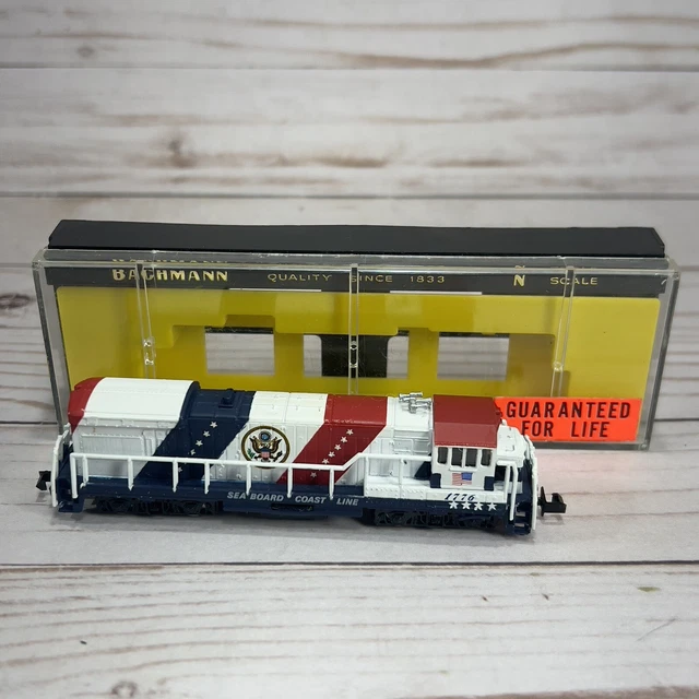 N Scale Bachmann Seaboard Coast Line 1776 U.S.A. Powered Diesel Locomotive