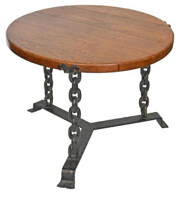 Table basse, le piètement en métal chromé, le plateau rectangulaire en céramique à décor polychrome, Vente aux enchères : Mobilier ancien (avant l'Art nouveau 1890