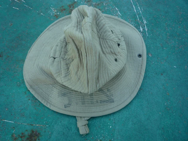 CHAPEAU DE BROUSSE,GUERRE Indochine Algerie/marquage à identifier EUR