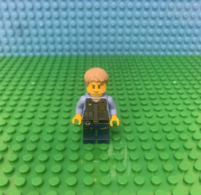 LEGO CITY UNDERCOVER Chase McCain Minifigure cty0356 from set 60007 2395 5.45 PicClick UK