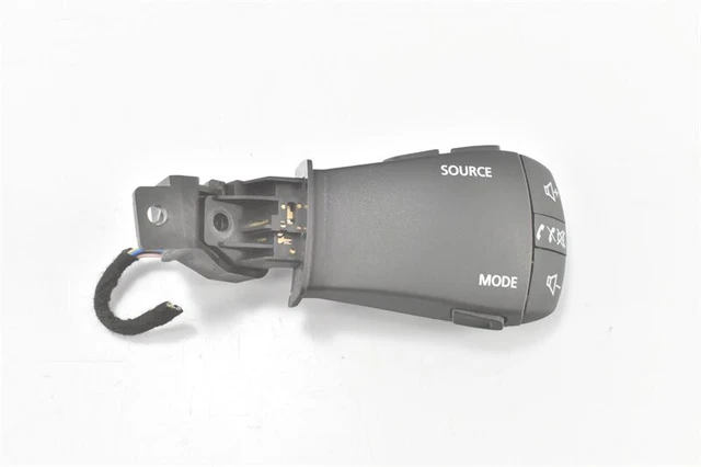 Couvercle De Boîte à Fusibles Duster Dokker Logan II Sandero II Captur Clio Iv 243825499r