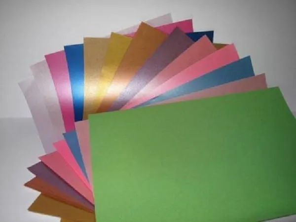 25 Sheets Pearlescent Shimmer A4 90gsm 1-Sided Paper for Cardmaking & Crafts