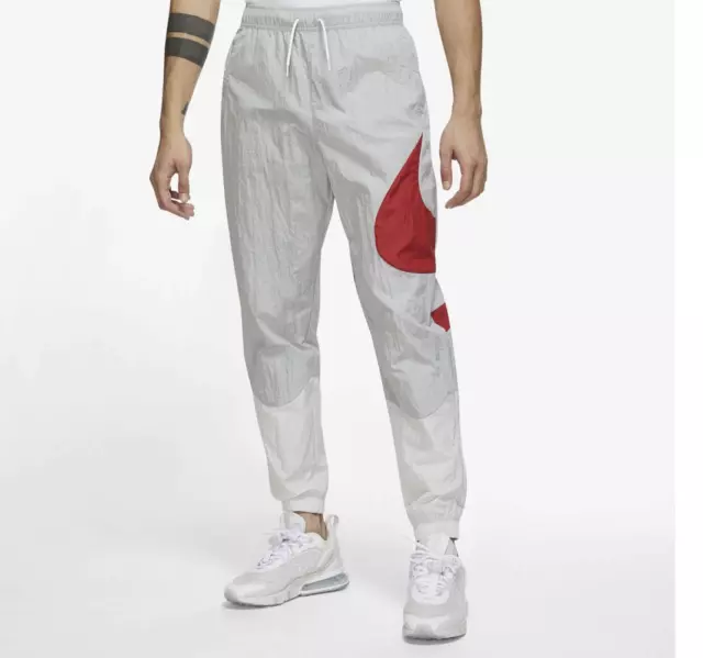 Nike Hommes Swoosh Sport Pantalon de Survêtement Jogging Gris Rouge Taille M L X