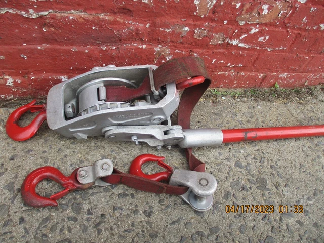 LUGALL MODEL 3   1 1/2  [3000 lbs] TON WEB STRAP COMEALONG