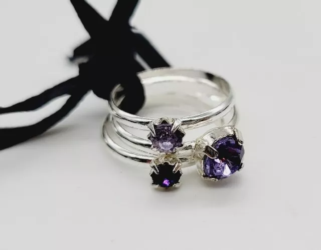 Avon Ring ZURI STACKS Ring Set Size 6 Purple Silver tone #22 Crystal 2011