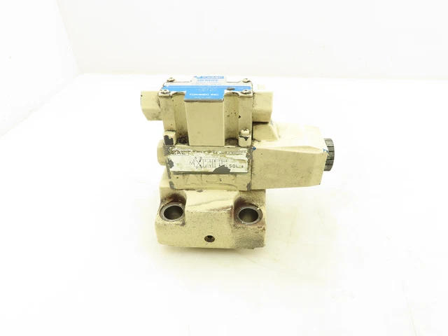 Vickers CVC-32-D3-T39-10-JA Solenoid Control Cartridge Valve Cover 24VDC
