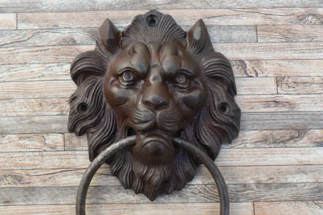 Vtg Victorian Style Cast Iron Lion Door Gate Farm Barn Pulls Drop Handle Knocker