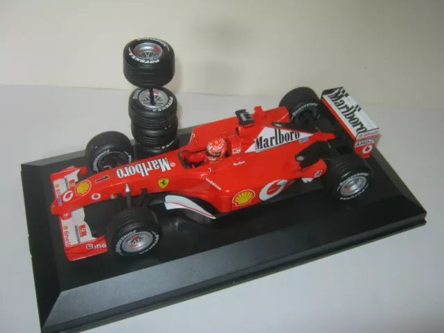 1:18 Ferrari F2001 MSchumacher 2001 full Tabacco HotwheelsF1 in brandnew SC TOP