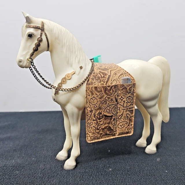 Breyers 1950's Sears SR Western Pony with grooming kit