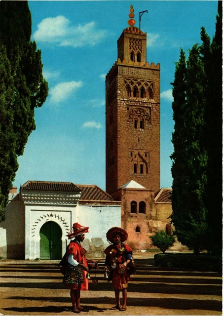 CPM Marrakesh- La Koutoubia et les Marchands d'eau MAROC (880503)