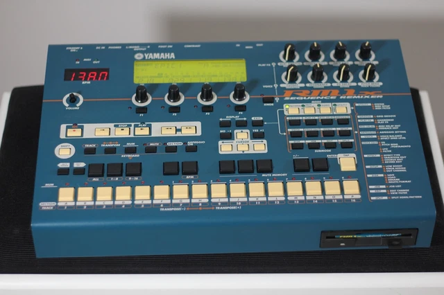 Yamaha RM1X sequencer groove remixer beat made in Japan electro drum machine