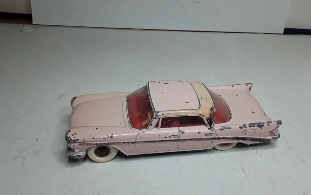 Miniature Dinky Toys 550 - Chrysler Saratoga Rose - 1/43 - France