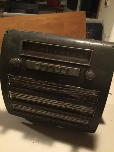Vintage 1951 Plymouth MOPAR Car / Truck Radio Head