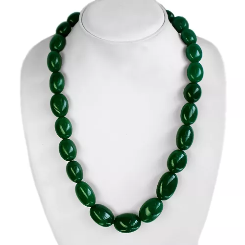 Amazing Beautiful 702.00 Cts Natural Oval Shaped Green Emerald Beads Necklace