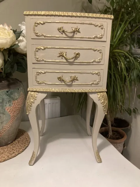Louis French Bedside / Lamp Table
