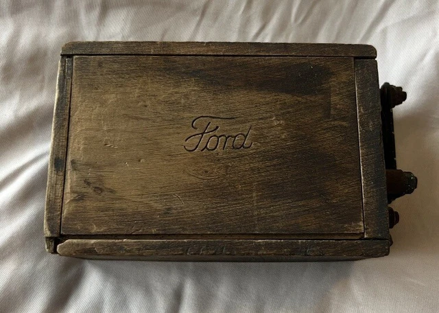 Vintage FORD MODEL T/A Wood Battery Ignition Coil Box