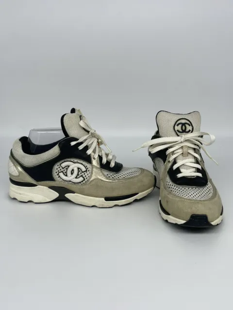 CHANEL CC RUNNER Sneaker Trainers Black & White Size 42 (UK 8
