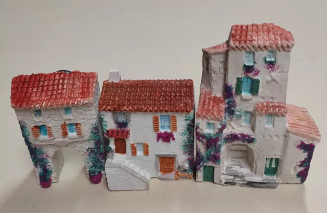 maisons provençales en plâtre pour crèche ou diaporama lot de 3          G46-12
