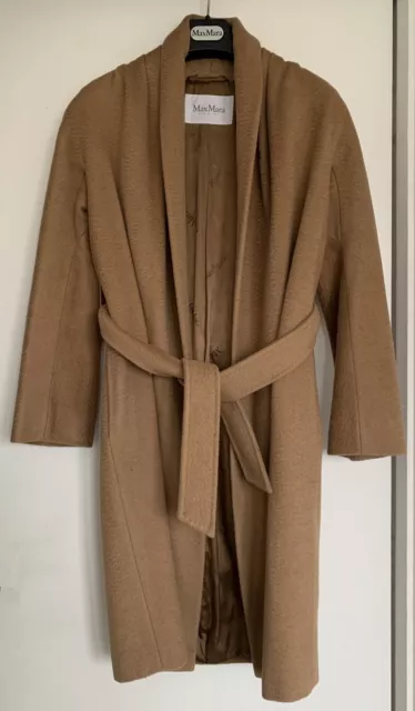 Max Mara 100% Camel Hair Icon Coat Short Manuela  Coat Stunning!