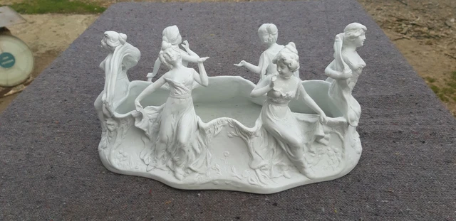 Jardiniére Biscuit Art-nouveau «Les 6 Graces»