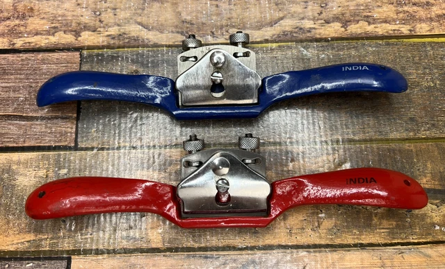 2 Woodworking Spokeshave Planes (Red V-151R Round Face) & (Blue V-151 Flat Face)