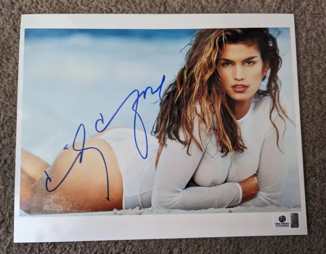 Cindy Crawford Signed 8x10 Photo Global Authentics