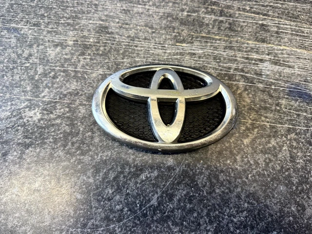 thumbnail image 2 of Genuine Toyota Front Grille Emblem 75311-12A10 For Yaris Hatchback 2012-2018 2 of 2