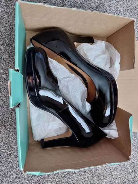 CLARKS ANIKA KENDRA Wine Patent Leather High Heel Court Shoes size