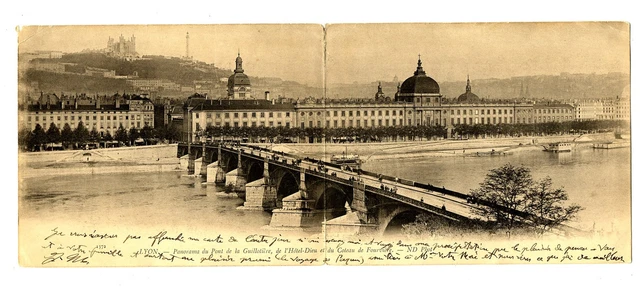 CPA 69 Rhône Lyon Panorama Pont de la Guillotière de l'Hôtel-Dieu et Fourvière
