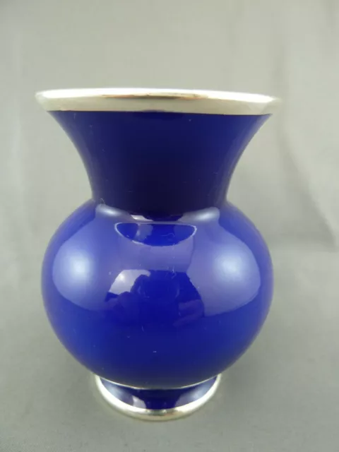 schöne kleine Porzellan Vase Veyhl Silberporzellan Overlay 3