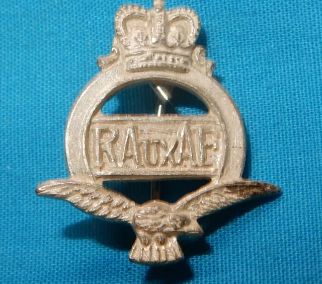 Fine Vintage Rauxaf Raf Royal Auxillary Air Force Pin Badge - Qc