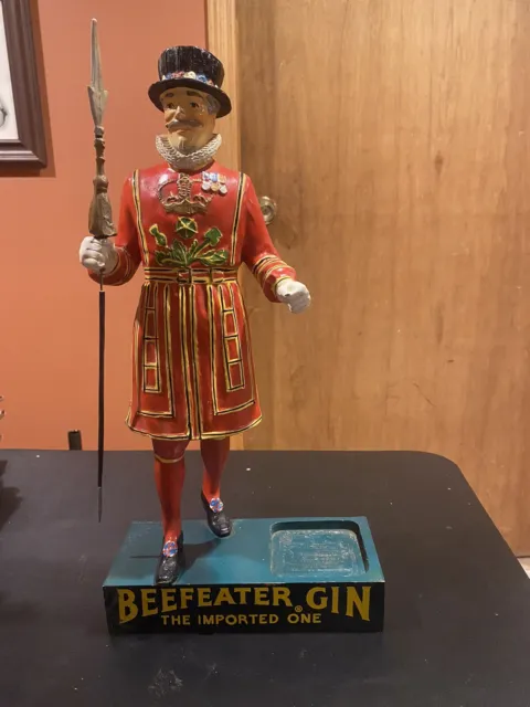 Vintage BEEFEATER GIN  Barback Bar Bottle Decanter Display Advertising