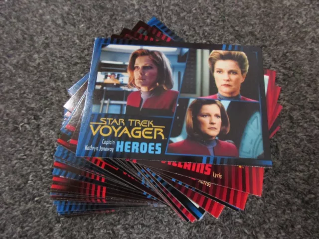 Star Trek Voyager Heroes & Villains - Complete 99 Card Base Set