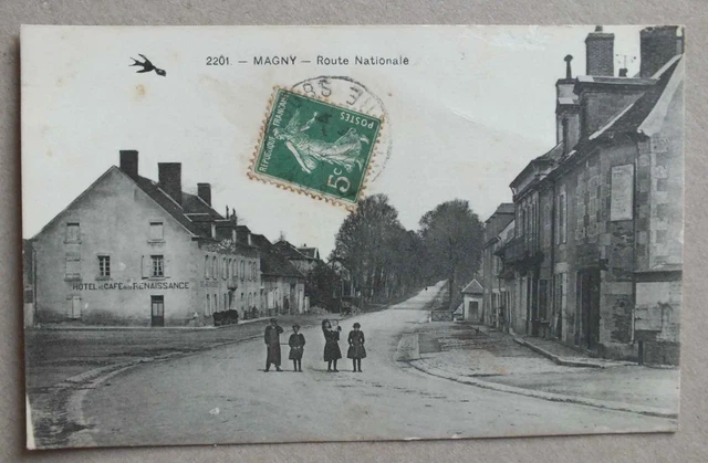 Cpa - Magny Cours - Route Nationale - 2201