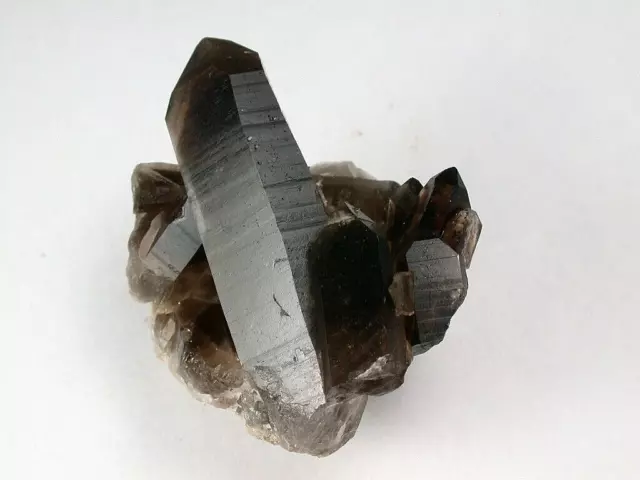 Minerals : Smoky Quartz Crystal Group On Grey Matrix From Mount Ida In Arkansas