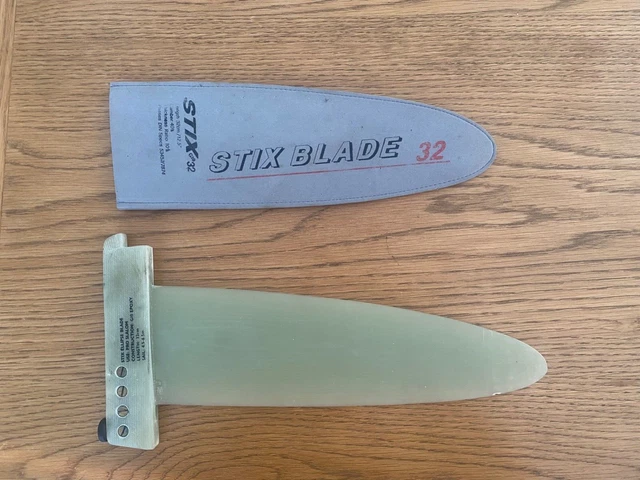 WINDSURFING FIN STIX Ellipse Blade Pro Slalom 32 with protective cover ...