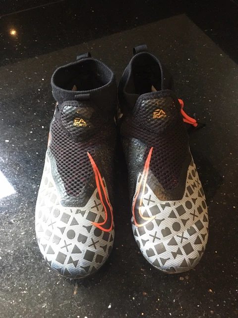 Size 1.5 discount football boots