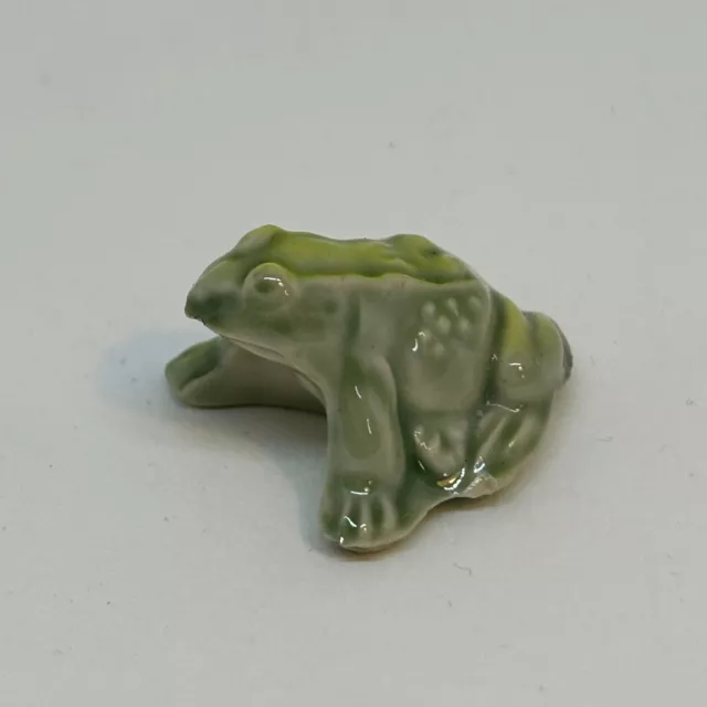 Vintage WADE WHIMSIES Frog FIGURINE