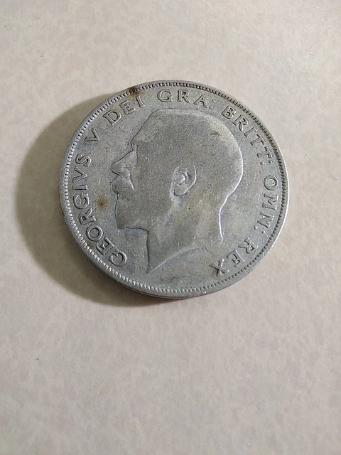 GREAT BRITAIN 1924 | HALF CROWN 1/2 CR | Coin in VF or XF in my amateur opinion