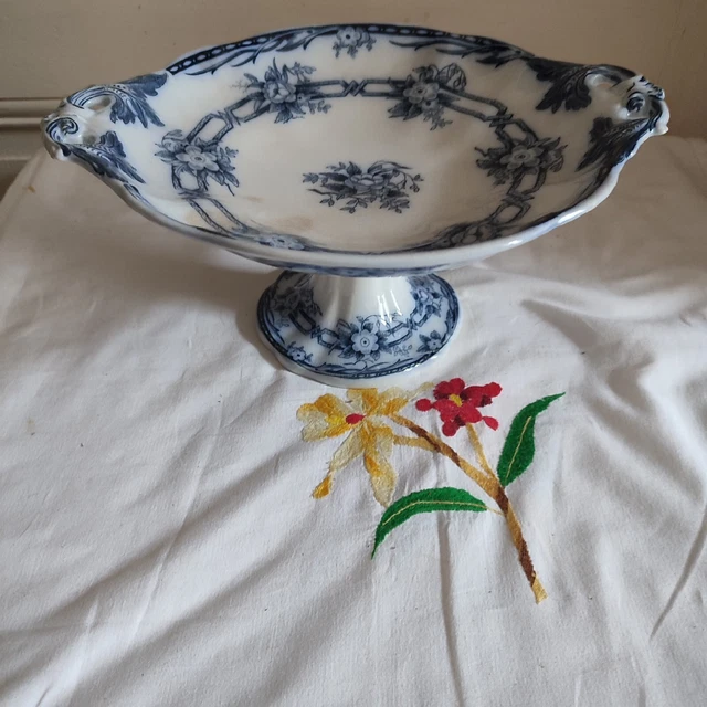 Sarreguemines coupe compotier en faïence modèle Cérès décor fleurs bleues