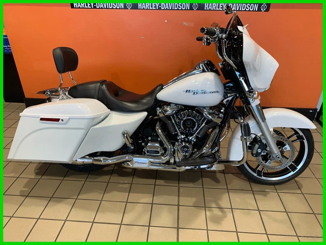 2017 Harley-Davidson Street Glide Special
