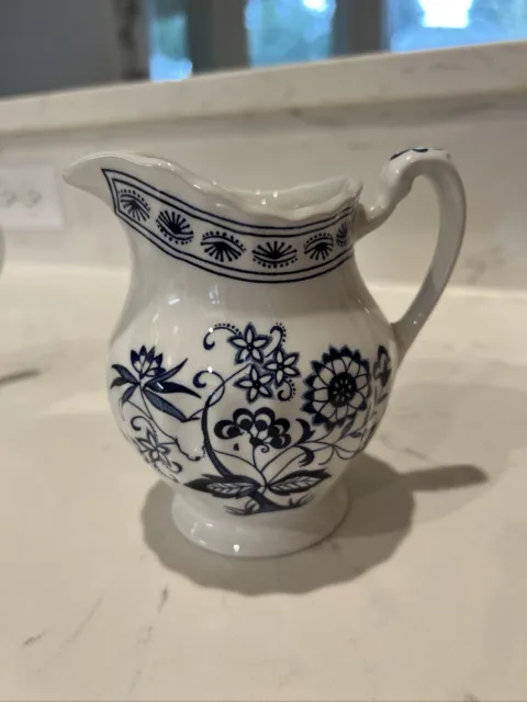 J&G Meakin Blue Nordic Onion Creamer Classic White from England