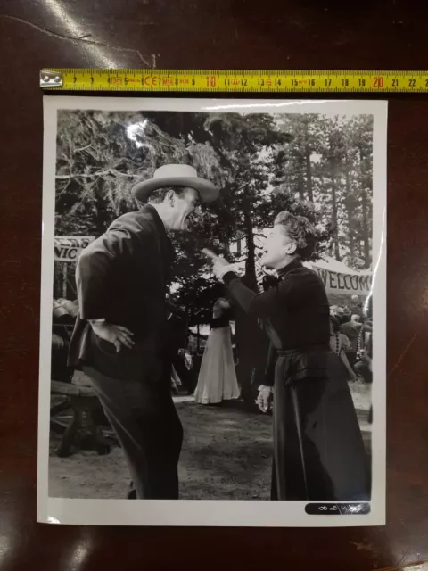 Fotografia Di Scena Del Film Pugni Pupe E Pepite , Fotgrafia Di john Wayne