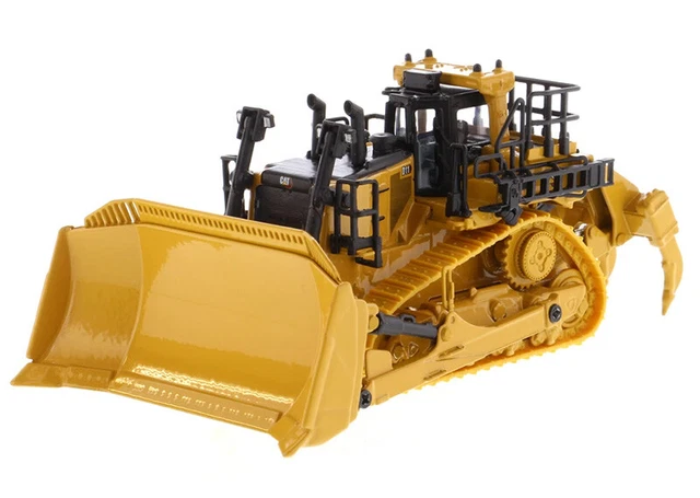 DIECAST MASTERS, Scraper CATERPILLAR 657G avec conducteur, échelle 1/50