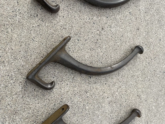 Antique Vintage Set of 3 Industrial Cast Iron Coat Hat Hooks 3