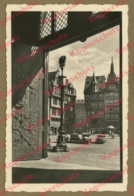 or. Foto Frankfurt Römer Rathaus Eisentor Autos Passanten Pfahl Stadtwappen 1934