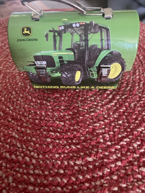 3” collectable JOHN DEERE METAL LINCHBOX STYLE TIN