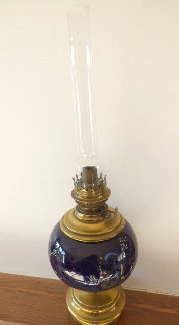 Lampe à Pétrole Ancienne Veritas - Verre Vert Et Laiton - Style Victorien - Fonctionnelle - Occasion