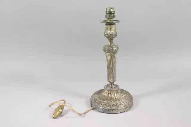 Klassizistischer Kerzenleuchter Tischlampe Metall versilbert um 1800 (GE662)