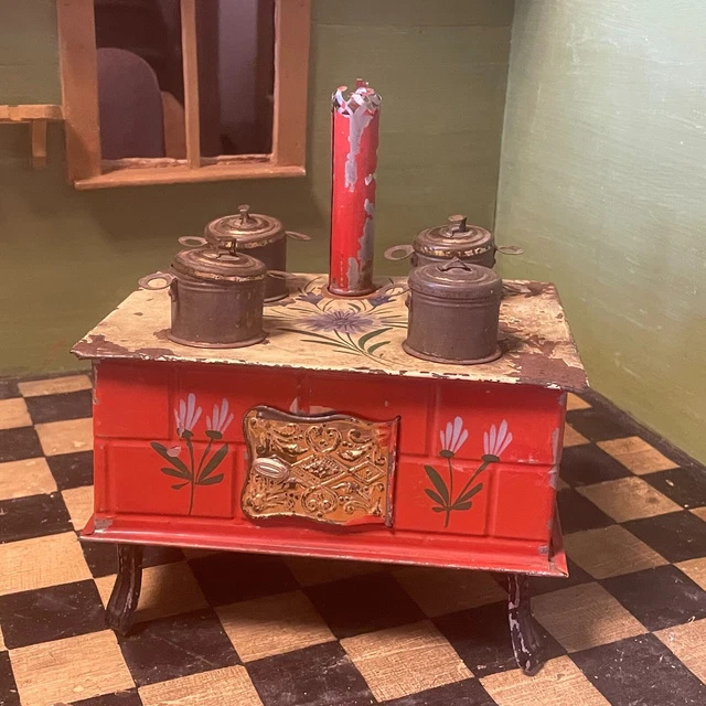 JOUET ANCIEN EN Bois - Cuisine De Ma Poupee Garnie D'accessoires - Paris 1924 EUR 420,00 - FR